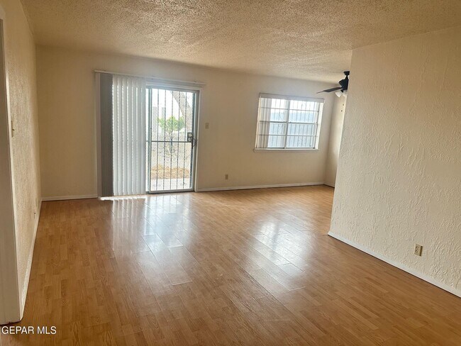 Foto del edificio - 5030 Alabama St