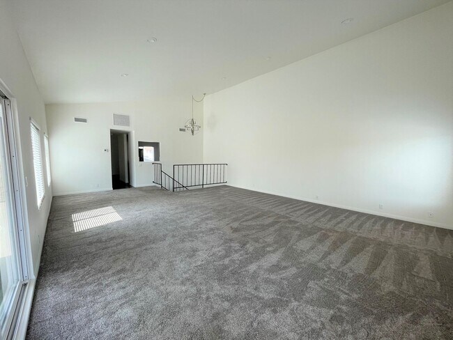 Building Photo - Oxnard Shores- Completely Remodeled & Steps to the Sand!