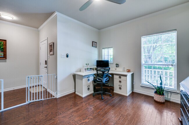 Building Photo - 4809 Bryce Ave