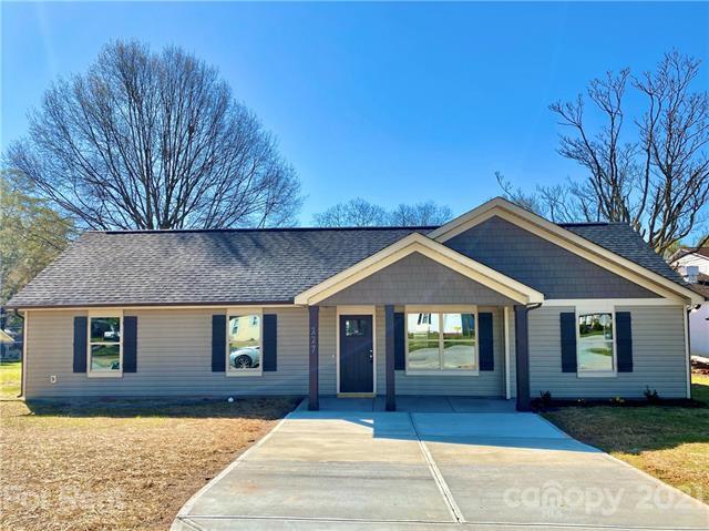 Foto principal - 227 Front St