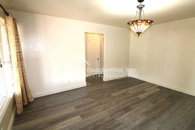 Foto del edificio - 2 br, 1 bath House - 4521 Iowa Avenue