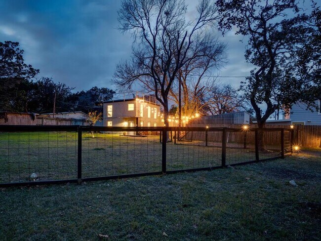 Building Photo - 1804 Graveyard Point Rd