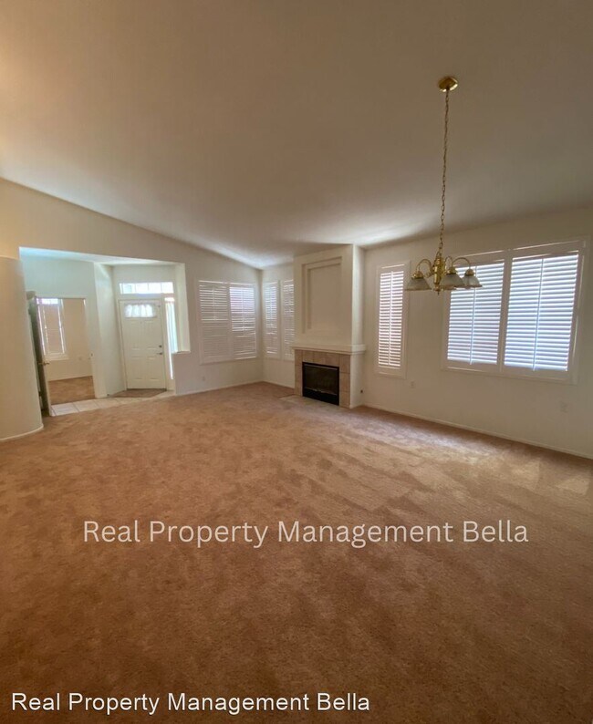 Building Photo - 3 br, 2.5 bath House - 26811 Tropicana Dr
