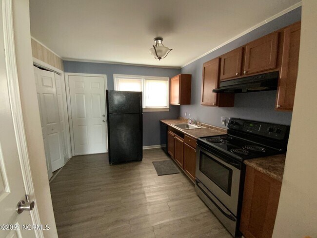 Foto del edificio - 332-334 Starling St