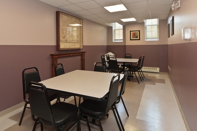  - The Saunders School