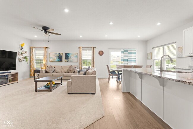 Foto del edificio - 569 Wilsons Farm Dr