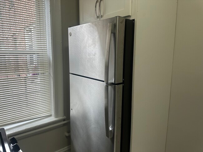 Foto del edificio - 125 Corbin Ave