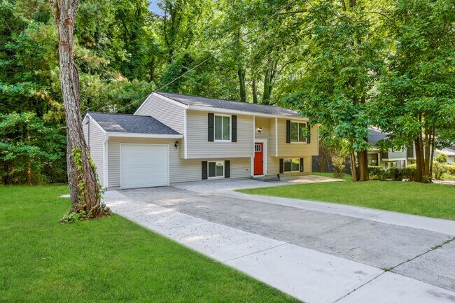 Building Photo - 346 Engle Dr