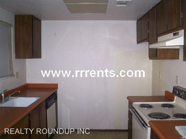 Foto del edificio - 8976-8978 Laguna Vista Ct