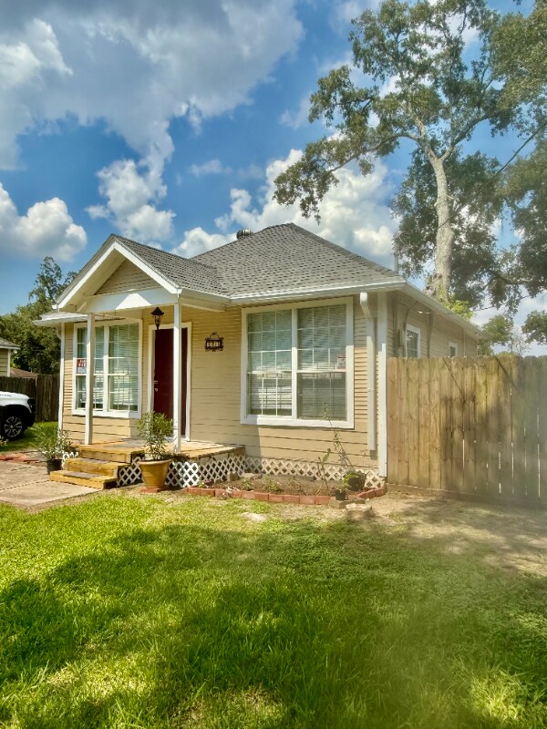Foto principal - 914 W Snyder St