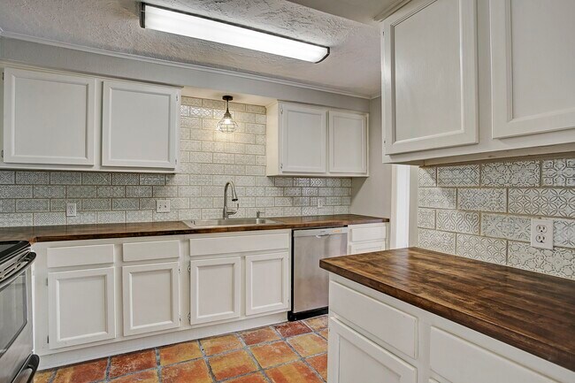 Foto del edificio - 217 Roy St