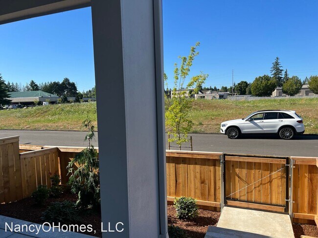 Foto del edificio - 3 br, 2.5 bath House - 12041 SE 5TH ST