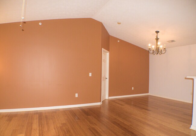 Building Photo - 3128 Alexander Pl