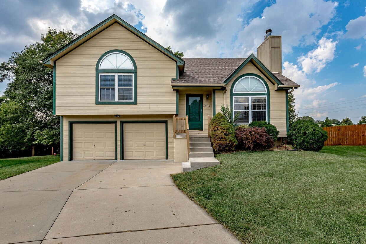 8412 NE 107th Ter, Kansas City, MO 64157 House Rental in Kansas City