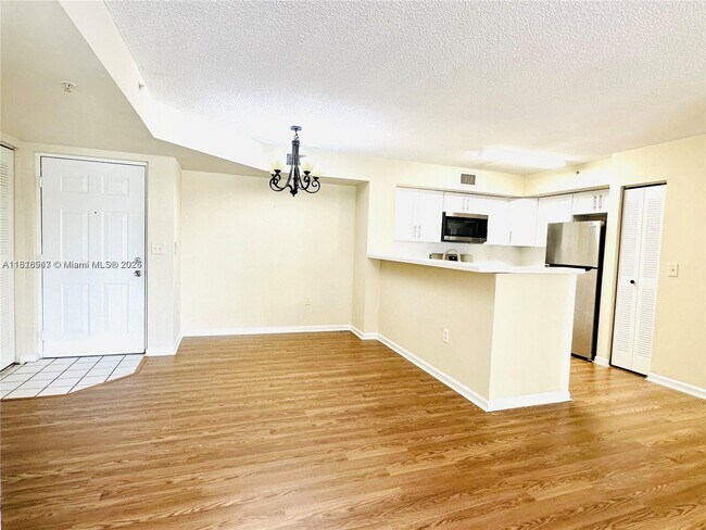 Foto del edificio - 2153 Renaissance Blvd