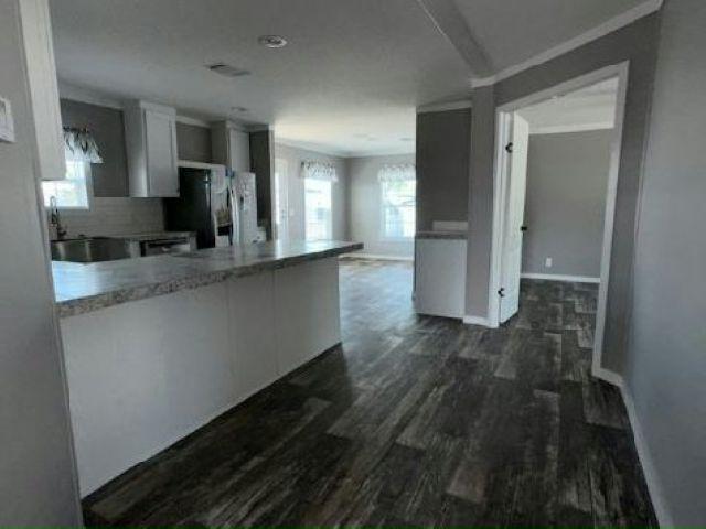 Building Photo - 6141 Balboa Ave