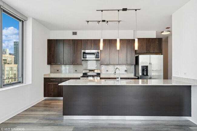 Foto del edificio - 467 W Erie St