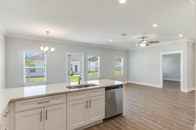 Building Photo - 170 Bradford Ct