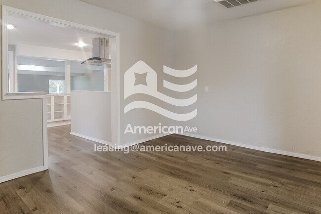 Foto del edificio - 227 S 72nd E Ave