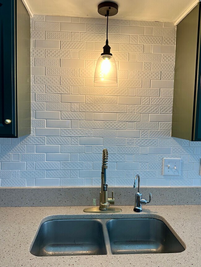 Foto del edificio - 26 Stoney Dr