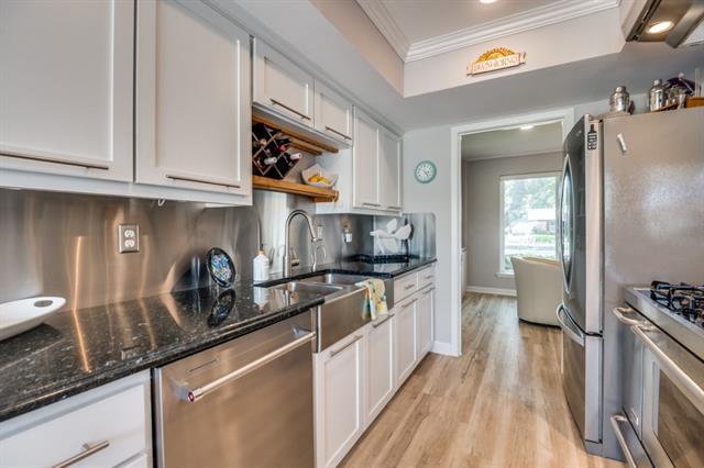 Foto del edificio - 3211 Brookhaven Club Dr