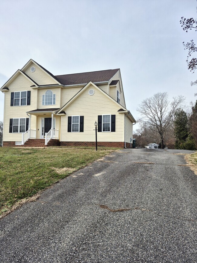 Foto del edificio - 7221 Oakmere Ct