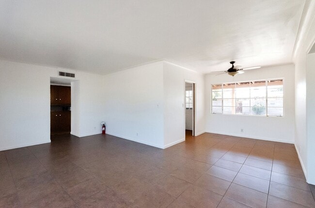 Foto del edificio - SFR in CENTRAL LOCATION - CLOSE TO U OF A