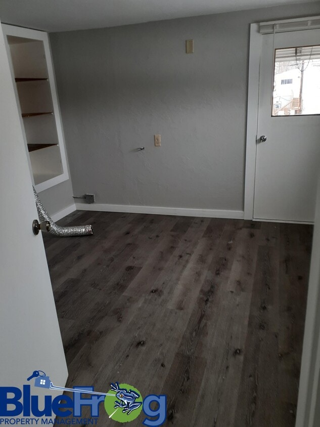 617 W 8th Ave, Oshkosh, WI 54902 Townhouse for Rent in Oshkosh, WI