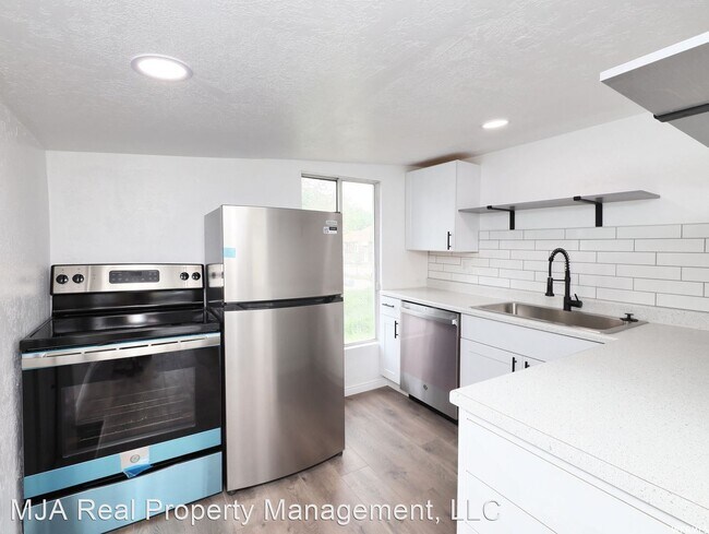 Building Photo - 1 br, 1 bath House - 2136 Monroe BLVD - ADU