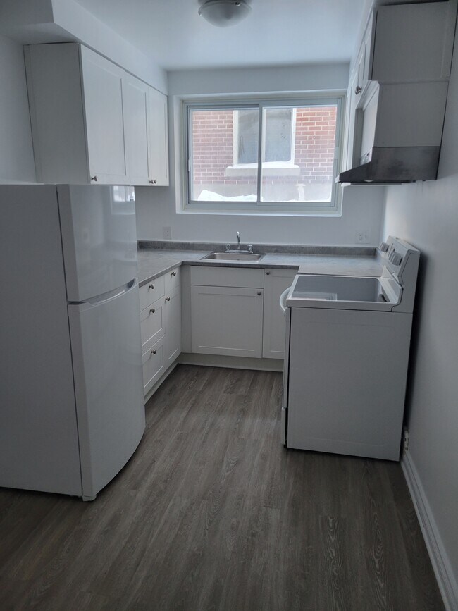 Photo du bâtiment - 115 Rue Rosewood