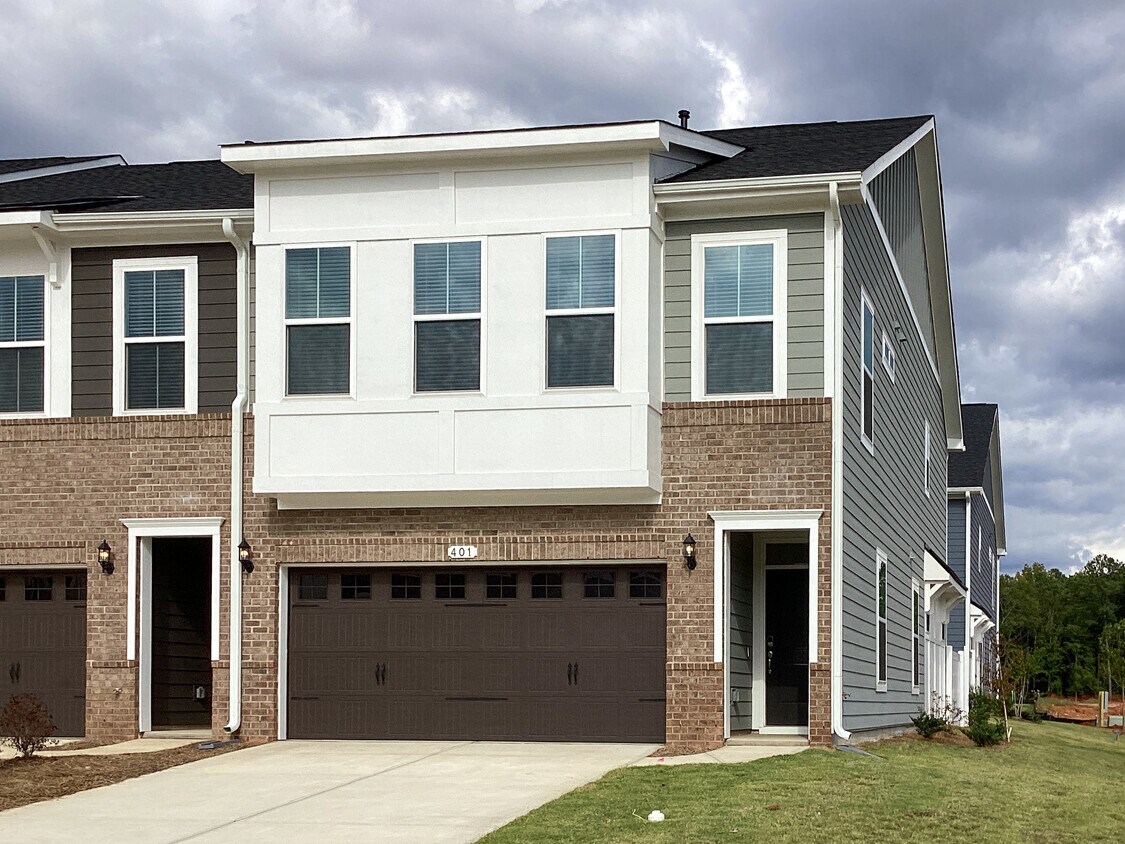 401 Foxtail Lily Drive House Rental in Holly Springs, NC