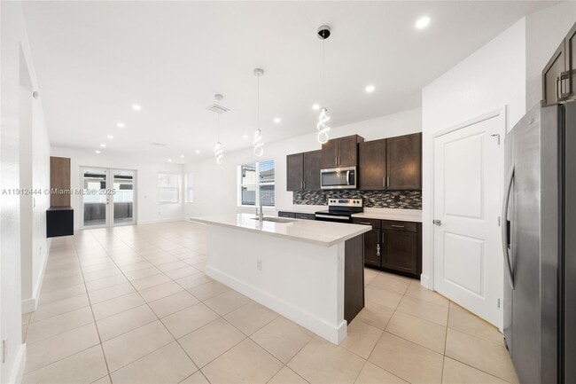 Building Photo - 13229 SW 271st Ter