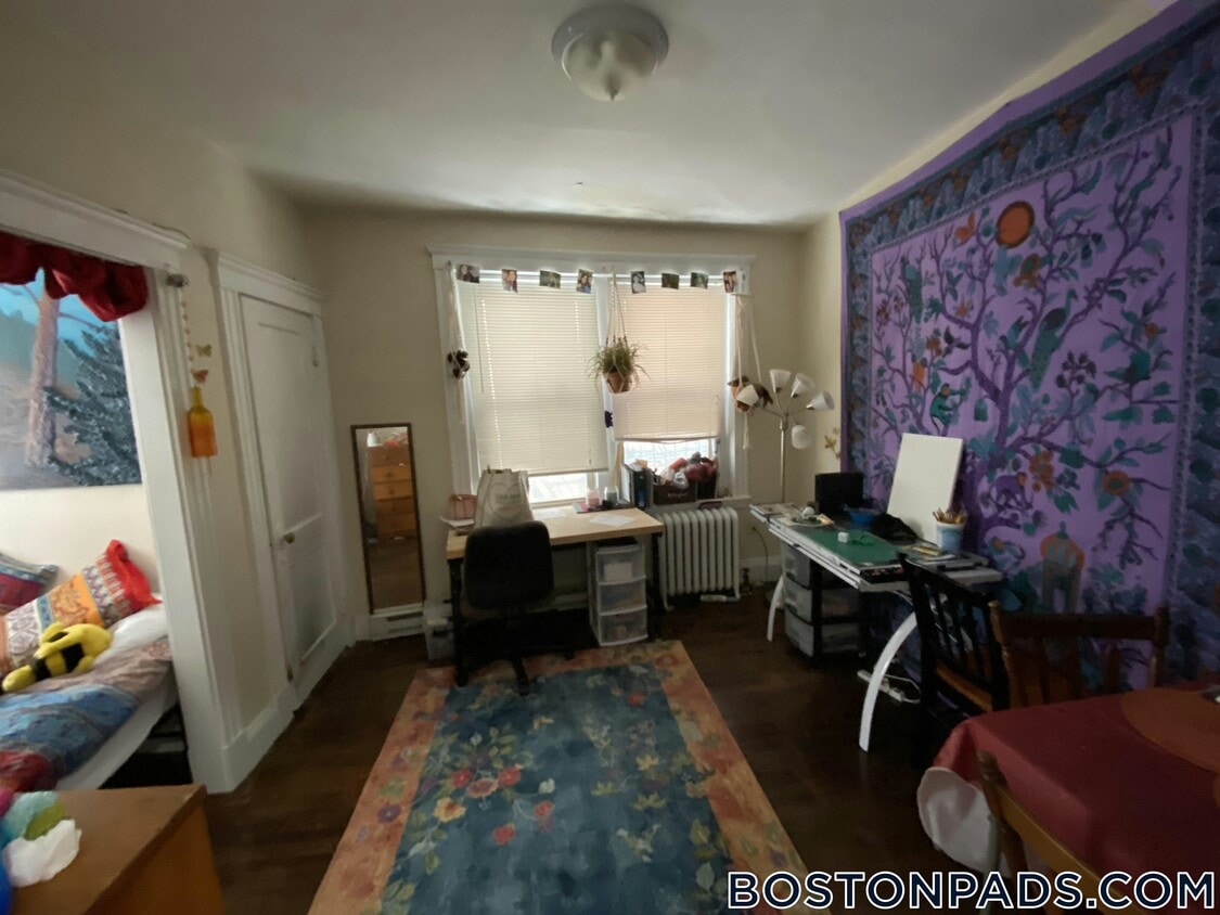 Primary Photo - 55 Park Dr