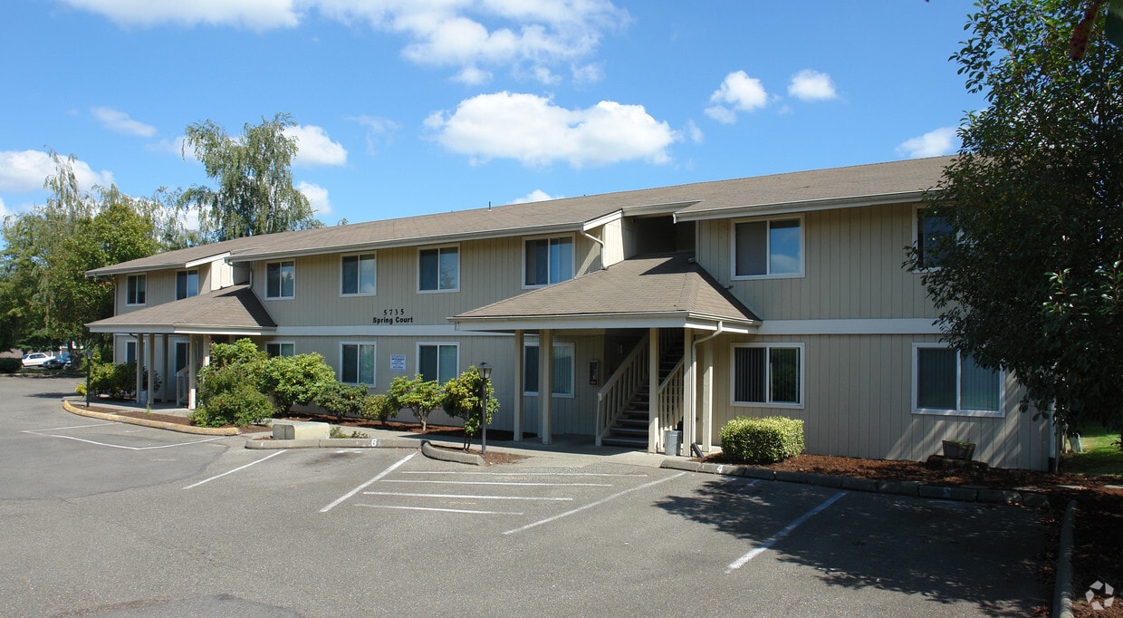 Building Photo - 5735 Linderson Way SW