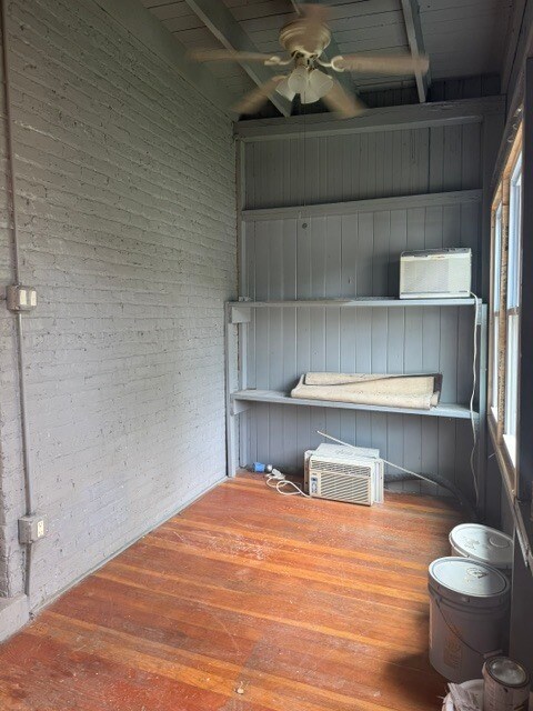 Foto del edificio - 1026 Dewey Ave
