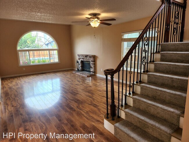 Building Photo - 3 br, 2.5 bath House - 845 Maria Dr