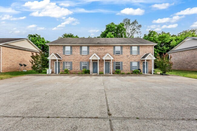 Foto del edificio - 784 Cherrybark Ln