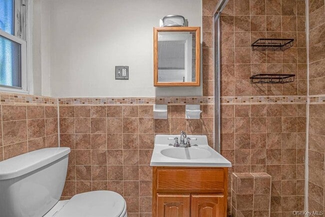 Photo - 2433 Young Ave Townhome