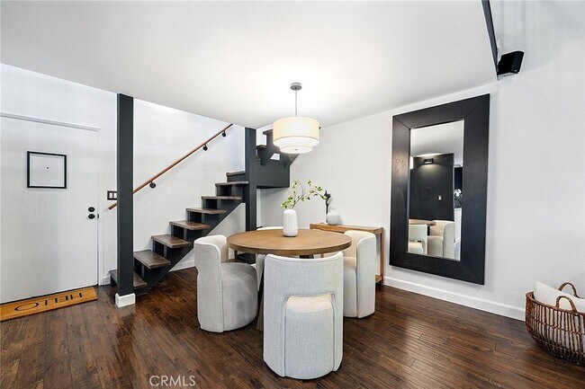 Foto del edificio - 4900 Overland Avenue Unit 310