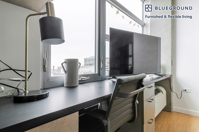 Building Photo - 1515 N Fremont St