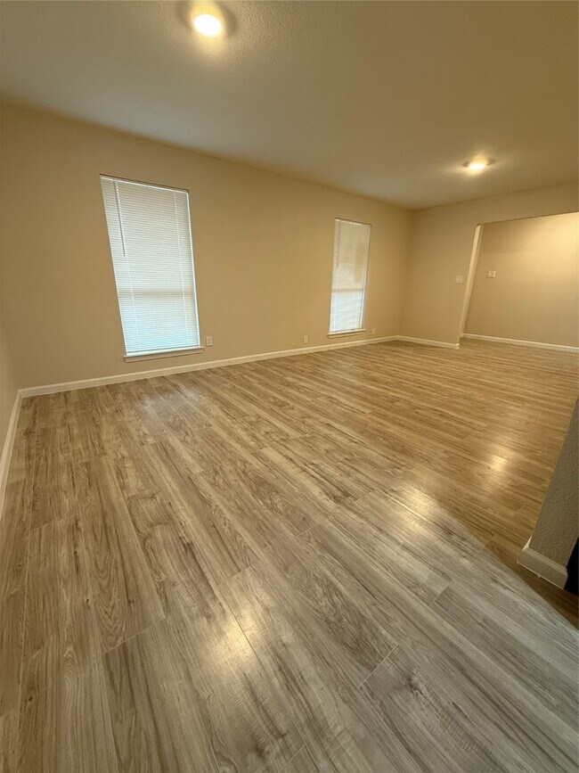 Foto del edificio - 4747 Clover St