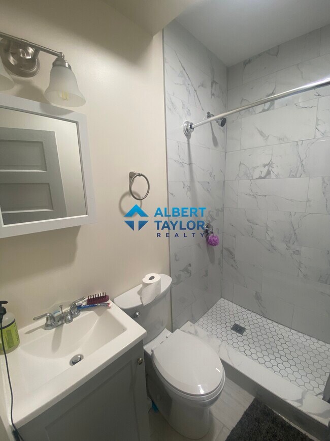 Foto del edificio - 18 Sawyer Ter