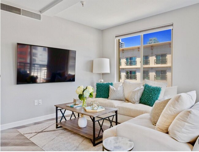 Foto del edificio - Corner Penthouse Unit