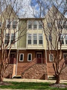 Primary Photo - 127 N Sycamore St