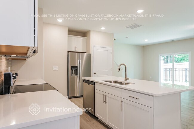 Building Photo - 1173 Greenville Wy
