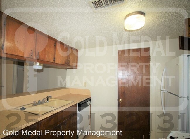 Building Photo - 4505 Hunt Cir