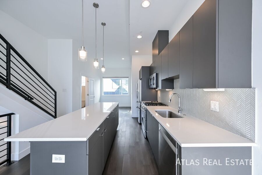 Photo - 2016 N Bryant Street-104
