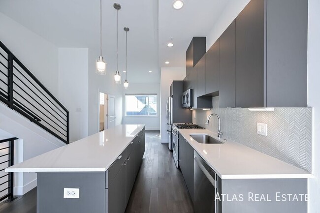 Photo - 2016 N Bryant St Apartment