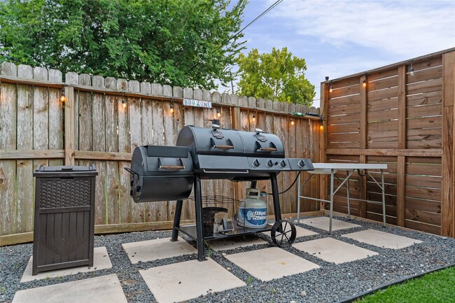 Foto del edificio - 3802 Lovejoy St