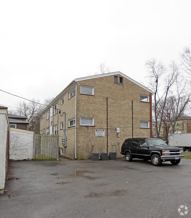 Building Photo - 231-233 Callan Ave